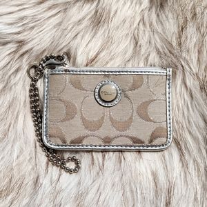 Signature Coach ID holder- NWOT